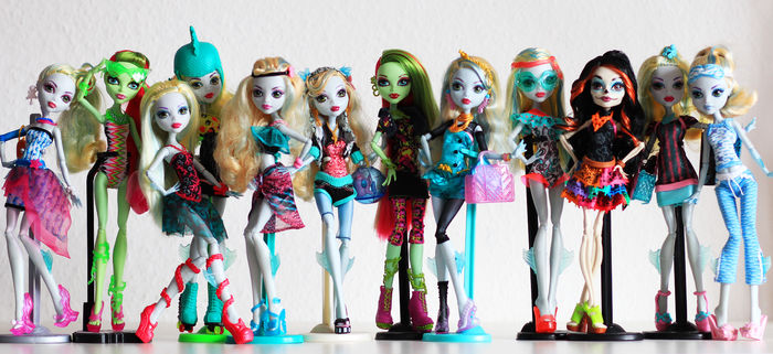 my_monster_high_collection_22_04_2013_by_davidlaohjumpol-d62lsu0
