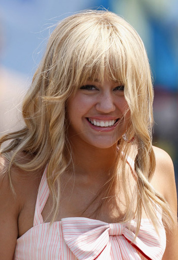 tumblr_kv0ga0e8sr1qa9drm - Hannah Montana