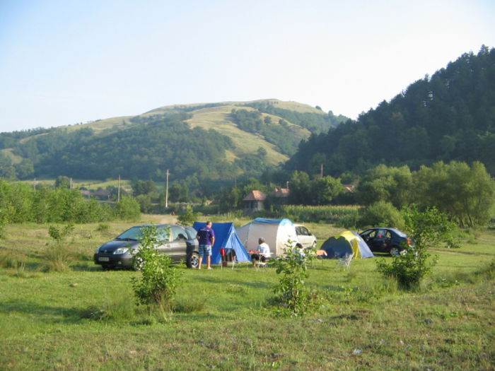 IMG_0173; Campare pe Valea Ierii
