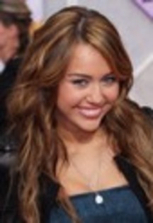 Miley Cyrus-SGG-086988 - 000-Surpriza