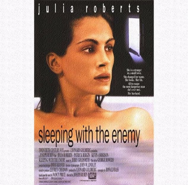 ❝Sleeping with the enemy (1991)❞ - I m okay with us just being friends