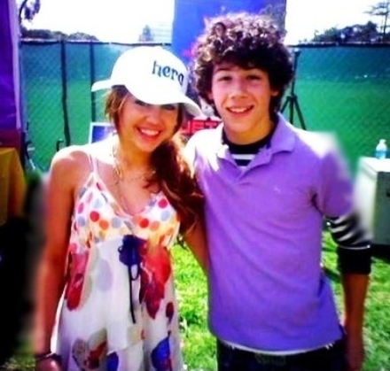 nick-miley-niley - Wallpapere MILEY RAY CYRUS