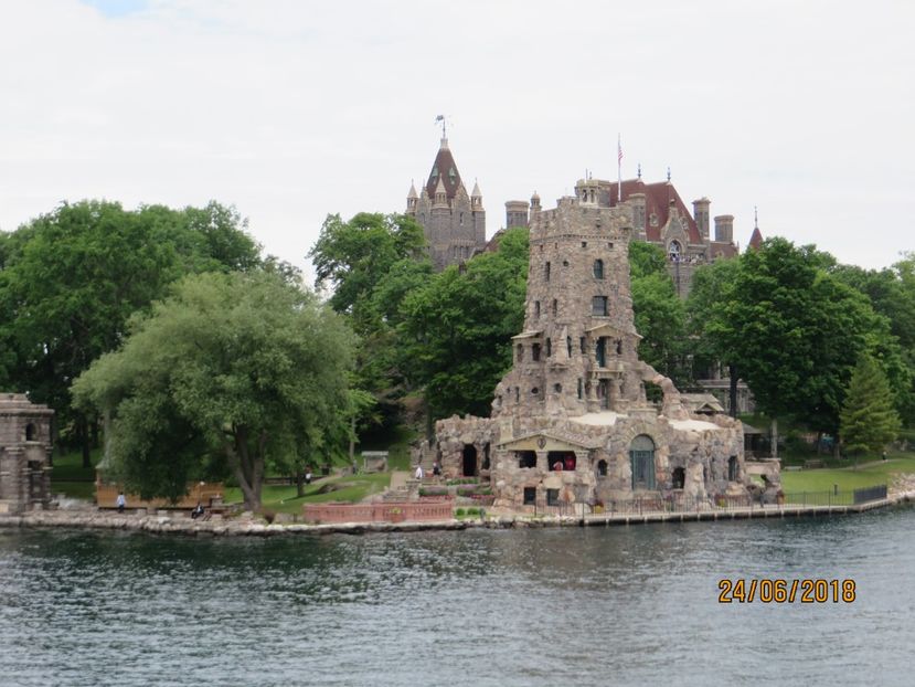  - Canada1_Toronto_ Niagara_ 1000 Islands _Montreal