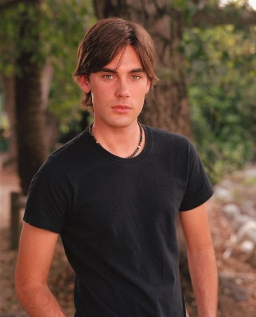 Drew Fuller-Chris Halliwell - Charmed