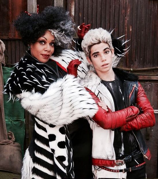 Cruella De Vil,Carlos - Descendants