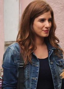 Sanem Yeles-Nihan - Kiralik așk