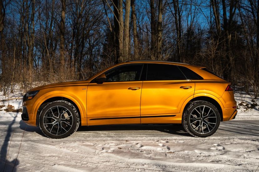 2019-2020-audi-q8-side-view-carbuzz-682137-1600 - Masini 2020 Audi Q8