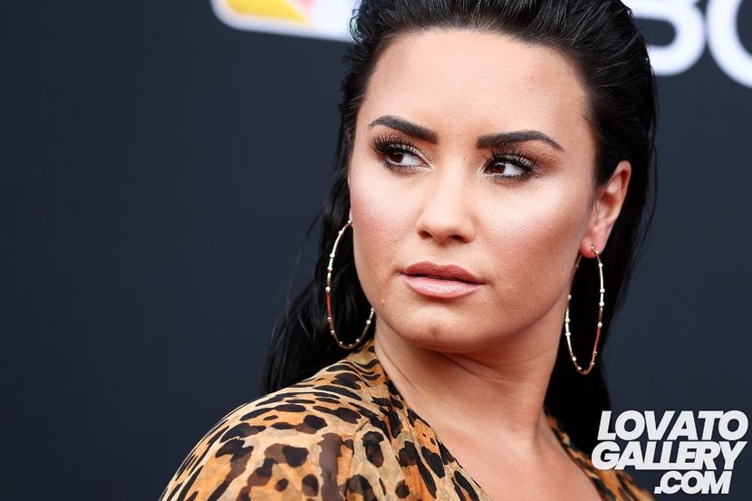  - DEMI LOVATO LA BILLBOARD MUSIC AWARDS ARRIVALS