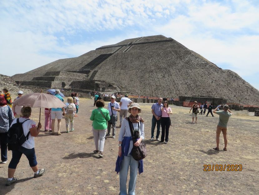  - 2 Teotihuacan- Bazilica Fecioarei Guadalupe