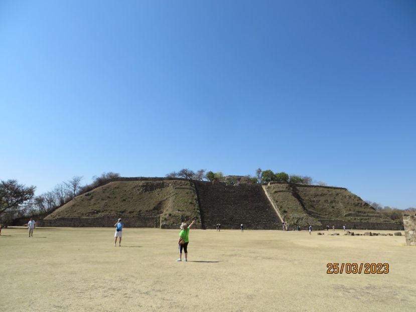  - 4 Monte Alban - Mitla