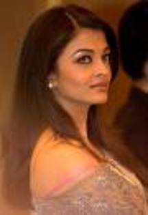 images (8) - Aishwarya Ray