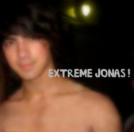 11082026_gal - joe jonas