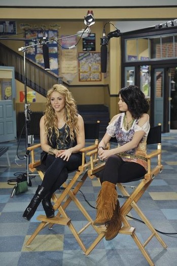 9 - WOWP Shakira