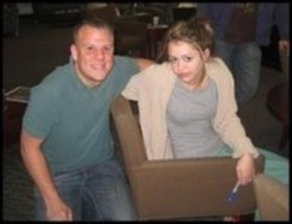 12887417_UGBDIMSSK - 0-poze rare miley selena ashley si demi-0