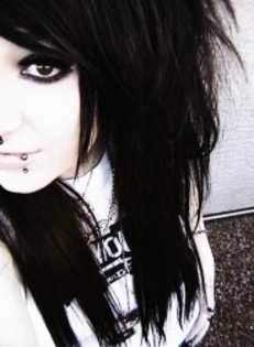 Emo-Girl-emo-6657867-184-251