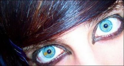 eyes-emo-6610303-320-170