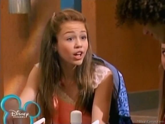 miley-cyrus_dot_com-hannahmontana-ep1caps170