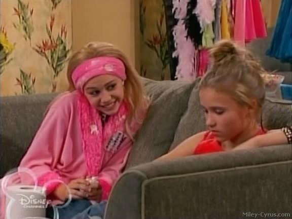 miley-cyrus_dot_com-hannahmontana-ep1caps436