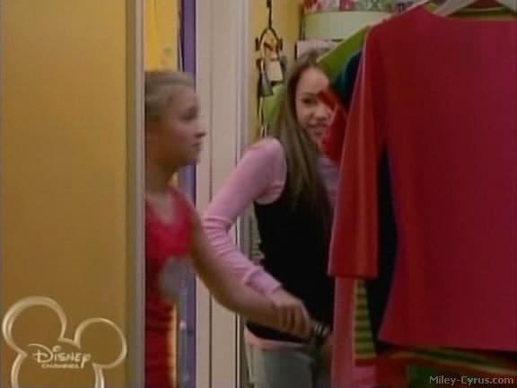 miley-cyrus_dot_com-hannahmontana-ep1caps458