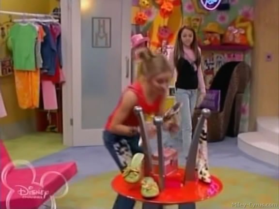 miley-cyrus_dot_com-hannahmontana-ep1caps472