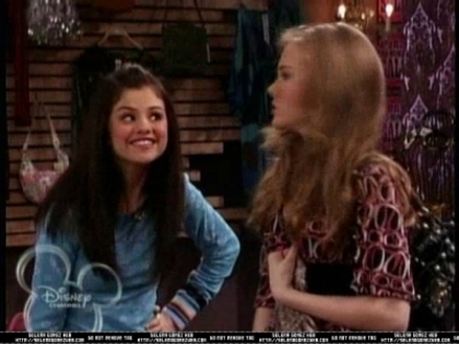 normal_wowpS01E01_1153 - Wizards of Waverly Place Episode 02 The Crazy Ten Minute Sale