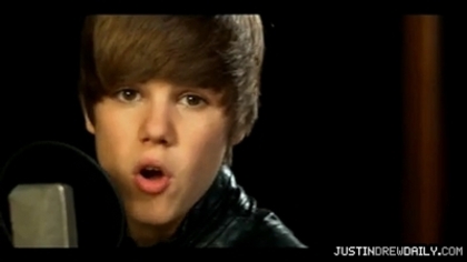 normal_Justin-Bieber-Never-Say-Never-ft-Jaden-Smith%5Bwww_savevid_com%5D_mp4_000030833 - 0_0 Justin Bieber - Never Say Never 0_0