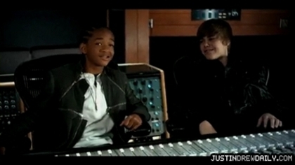 normal_Justin-Bieber-Never-Say-Never-ft-Jaden-Smith%5Bwww_savevid_com%5D_mp4_000053833