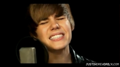 normal_Justin-Bieber-Never-Say-Never-ft-Jaden-Smith%5Bwww_savevid_com%5D_mp4_000102166