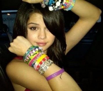 Naturally - Selena Gomez (Oficial 2010)