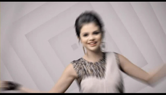 [www.fisierulmeu.ro] Selena Gomez & The Scene - Naturally (2009).AVI_000115490 - Capturi_Selena Gomez-Naturally