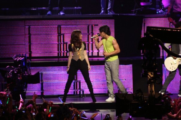 jonas23 - Demi Lovato and Joe Jonas