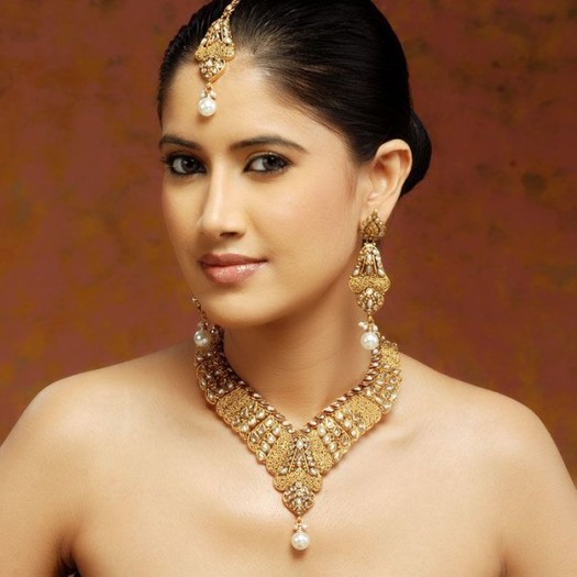 bridal-jewellery-designs-75