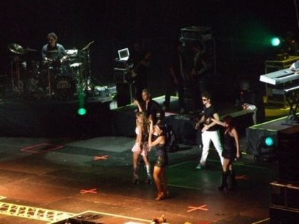 OTLJZZIQDJHNOARNVYD - Rbd in concert