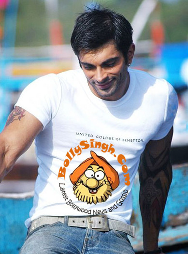 30193-karan-singh-grover[1]