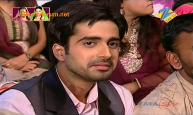 gold4 - Avinash Sachdev at Gold awards part1