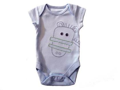 Cow baby body - 9 lei; *Marks & Spencer* baby grow in blue with embroided cow logo design. Very cute and simple ittle boys
