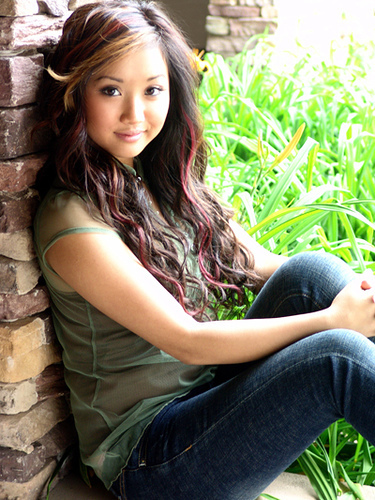 RVDCYWLRCXRNOLAYAQH - Brenda Song