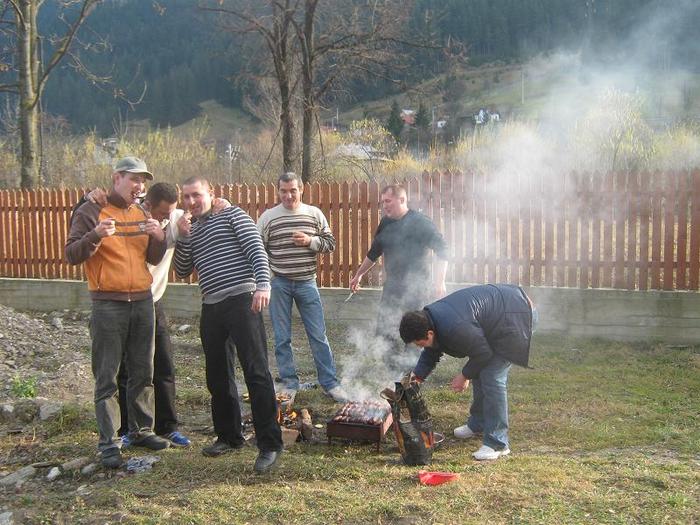 la gratar cu prieteni columbofili