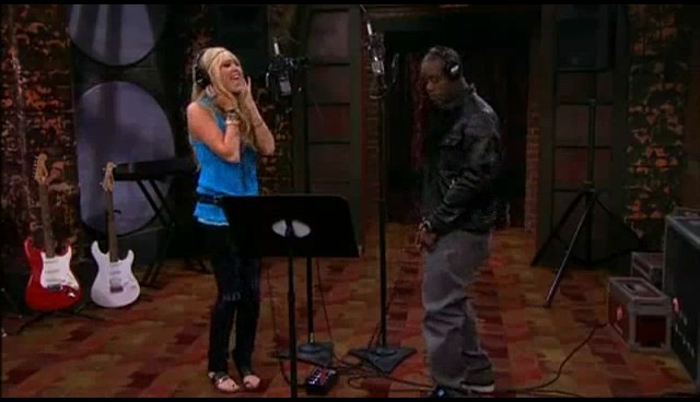  - x Hannah Montana ft Iyaz - Gonna Get This - Screen captures 2010