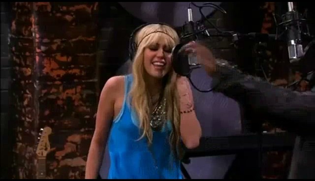  - x Hannah Montana ft Iyaz - Gonna Get This - Screen captures 2010