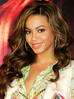 beyonce_in_curls_12659 - byonce si shakira