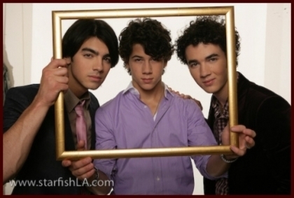 Jonas Brothers (47) - Jonas Brothers