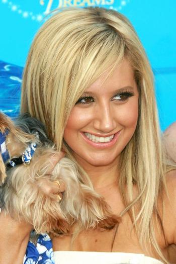 getimage23dq4 - Ashley Tisdale