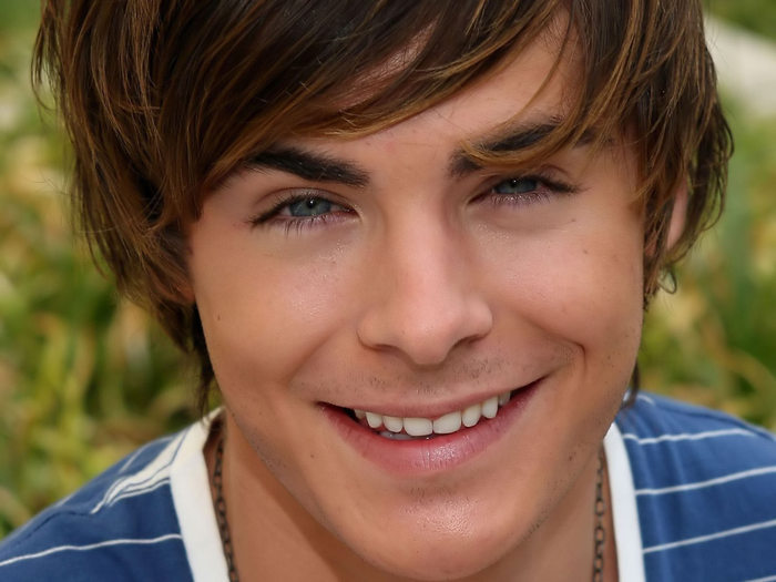 Zac (22) - Zac Efron