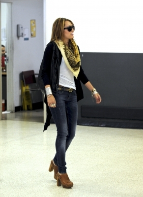 normal_48629_Preppie_Miley_Cyrus_arrives_into_LAX_Airport_3_122_23lo - Arriving At LAX Airport