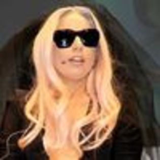 Lady-Gaga-va-canta-la-Premiile-Grammy-2011+93570 - poze cu diverse vedete