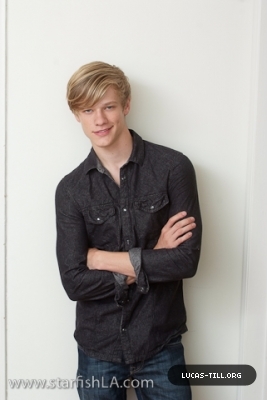 Lucas (24) - Lucas Till