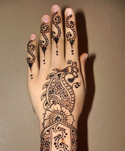 Kids-Mehndi-Designs-For-Eid-4