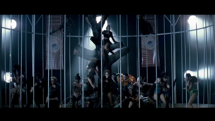 Miley Cyrus - Can\'t Be Tamed 0310 - MilUuU CBT