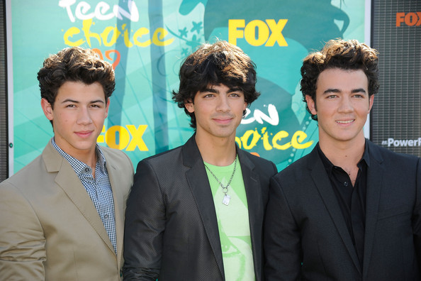 2009+Teen+Choice+Awards+Arrivals+0k4Cdt4jnDRl